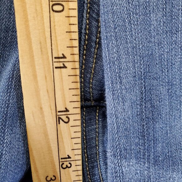 Torrid Jeans Womens Size 24 Blue Boyfriend Cropped Premium Denim - Picture 7 of 13